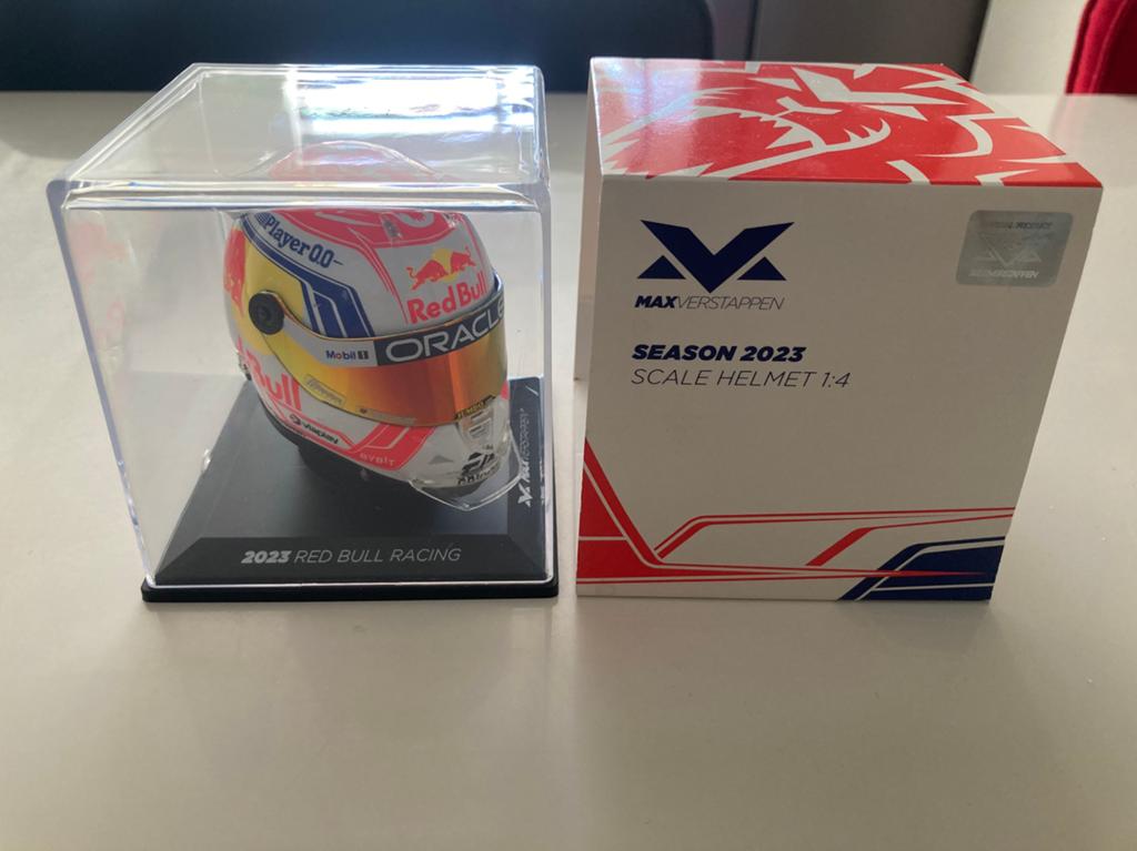 Max Verstappen helm 1/4 season 2023, Ophalen of Verzenden, Nieuw, Formule 1