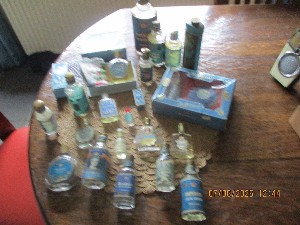 boldoot  22xeau de cologne, Verzamelen, Parfumverzamelingen, Ophalen of Verzenden, Overige typen