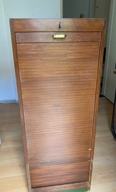 Vintage houten rolluik kast, Ophalen