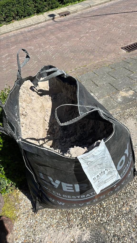 Straatzand gratis ophalen, Ophalen, Zo goed als nieuw
