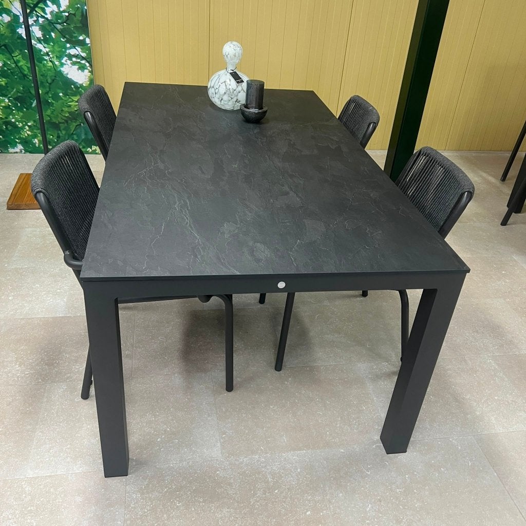 Vario Tuinset | Zwart | Showroommodel, Ophalen, 4 zitplaatsen, Gebruikt, Aluminium