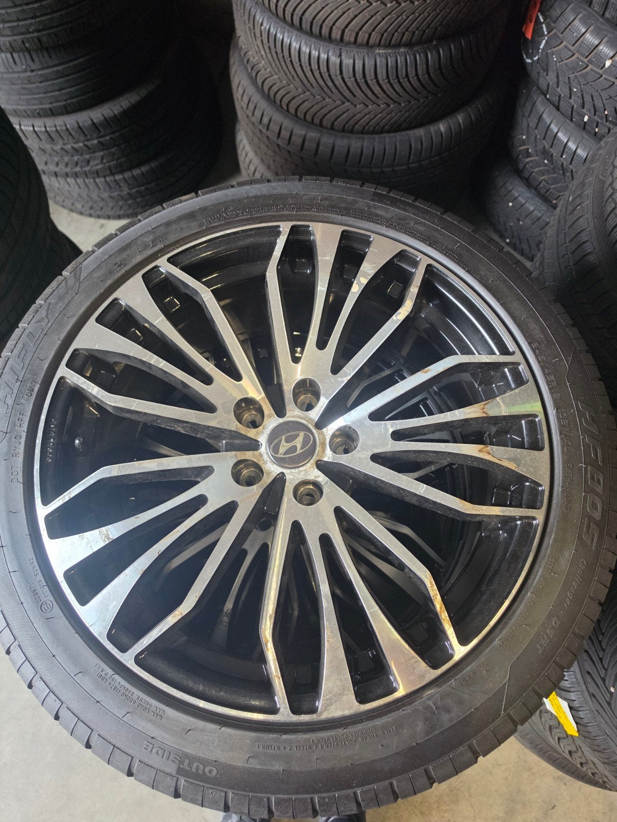 huyundai sport 19 inch velgen 245 45 19, Band(en), Personenwagen, Zomerbanden, Ophalen
