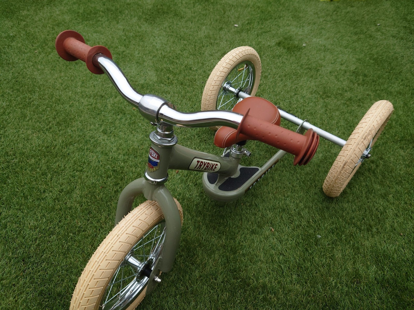 Nieuwe Trybike driewieler loopfiets groen, Kinderen en Baby's, Speelgoed | Buiten | Voertuigen en Loopfietsen, Nieuw, Loopfiets