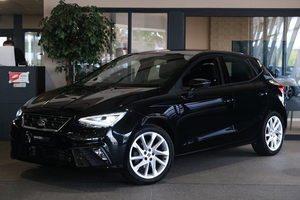 Seat Ibiza 1.5 EcoTSI FR 150PK DSG Facelift Led Navi Virtual, Auto's, Seat, 1131 kg, Stof, Zwart, 4 cilinders
