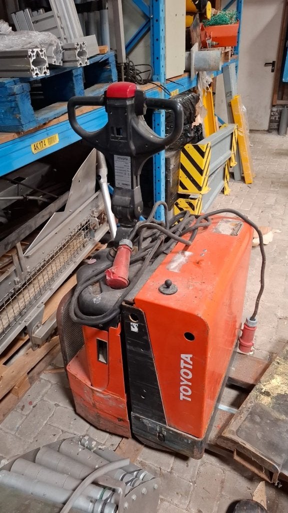 Elektrische pompwagen Toyota, Ophalen, Gebruikt