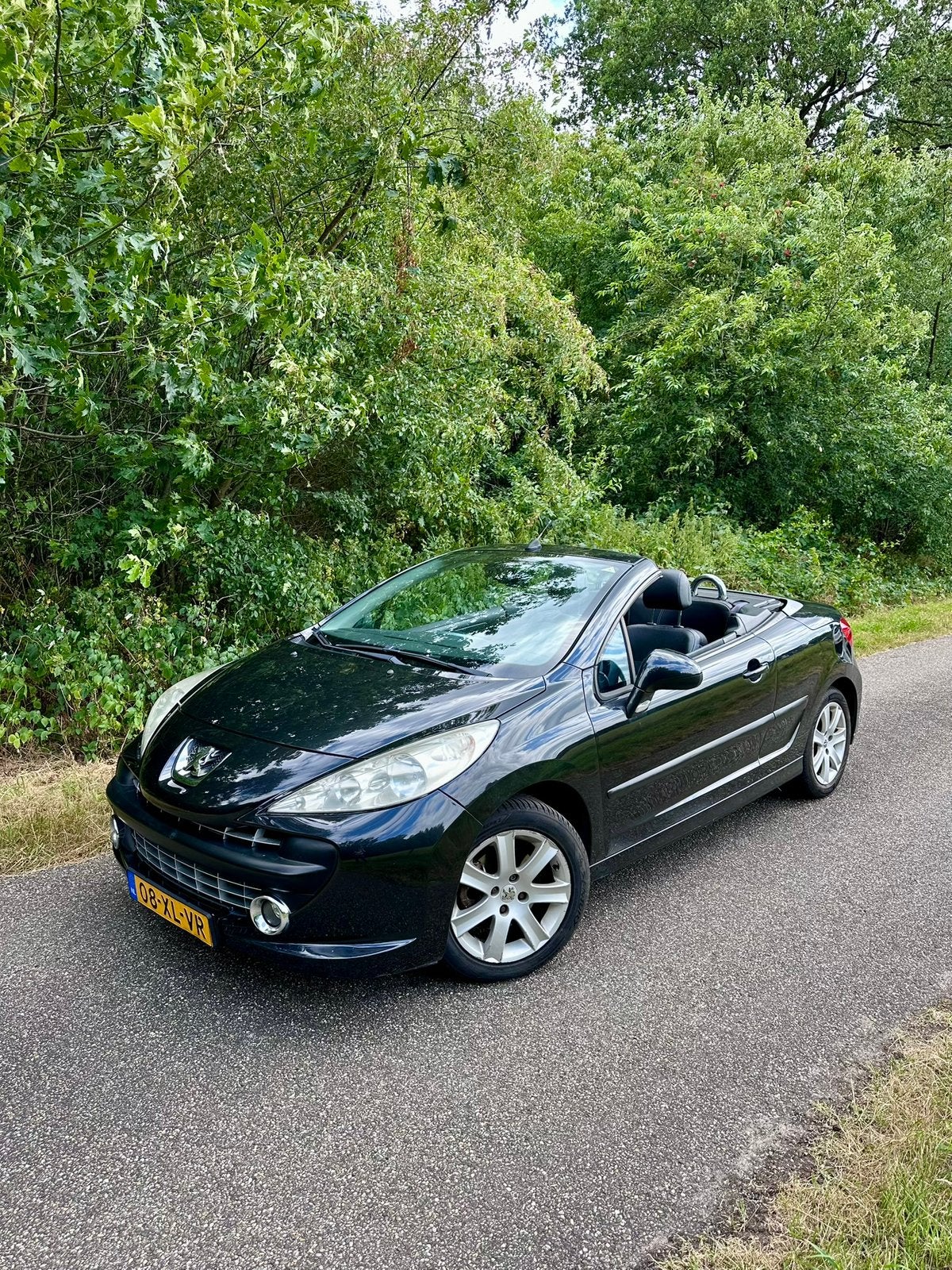 Peugeot 207cc filou 1.6 VTi - APK 6-2027, Auto's, Peugeot, Particulier, Airbags, Airconditioning, Alarm, Centrale vergrendeling