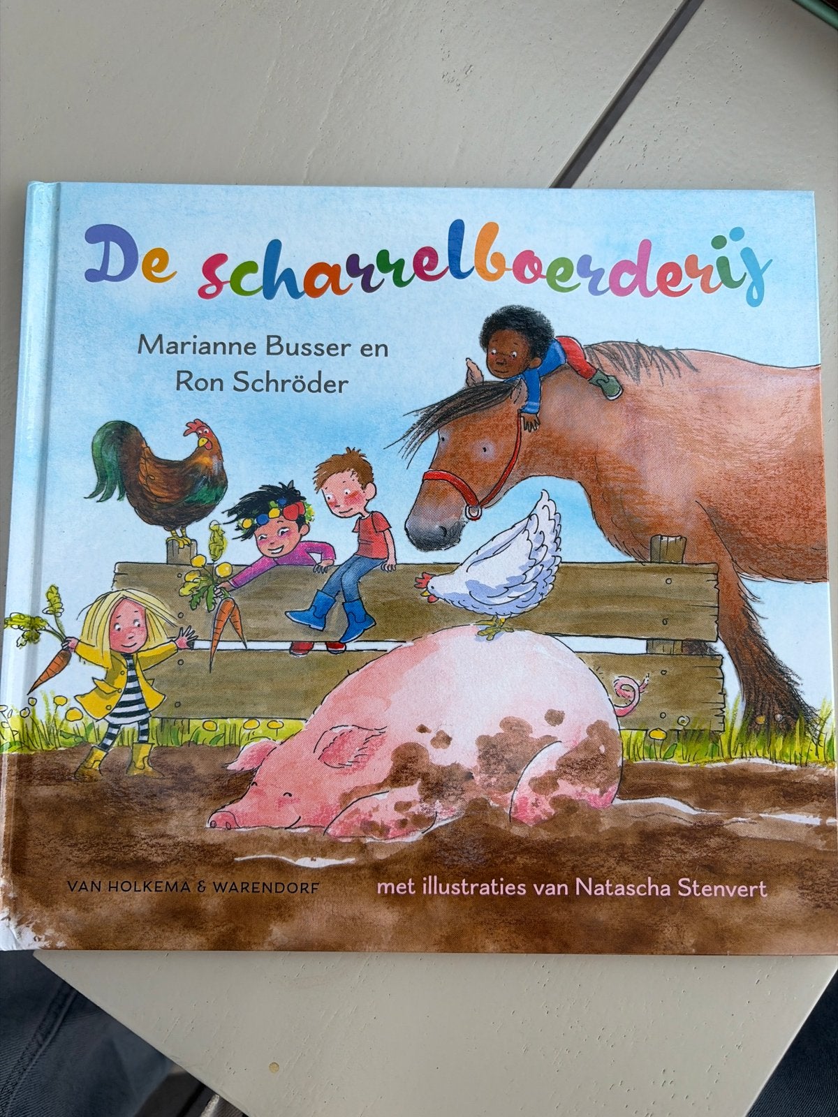 De Scharrelboerderij - Marianne Busser & Ron Schröder, Ophalen, Zo goed als nieuw, 2 tot 3 jaar
