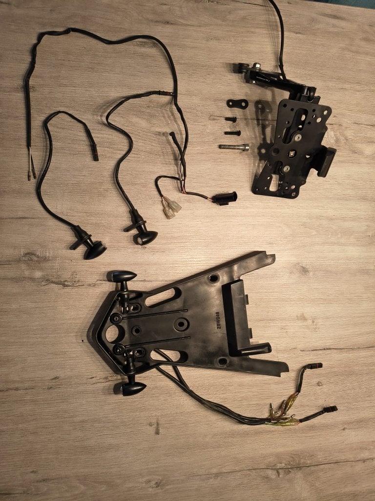 BMW R NineT Rizoma verlichtingset met kentekenplaathouder., Motoren, Accessoires | Overige, Ophalen of Verzenden, Gebruikt