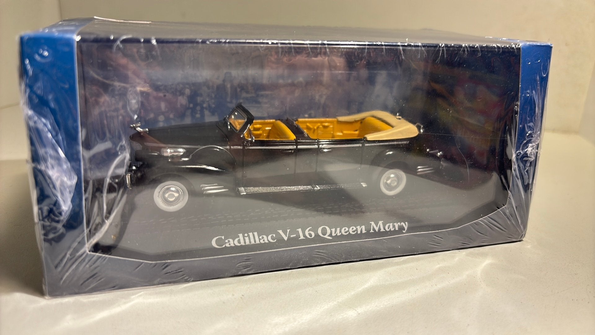 Cadillac v-16 queen mary atlas 1.43, Hobby en Vrije tijd, Modelauto's | 1:43, Overige merken, Auto, Ophalen of Verzenden, A