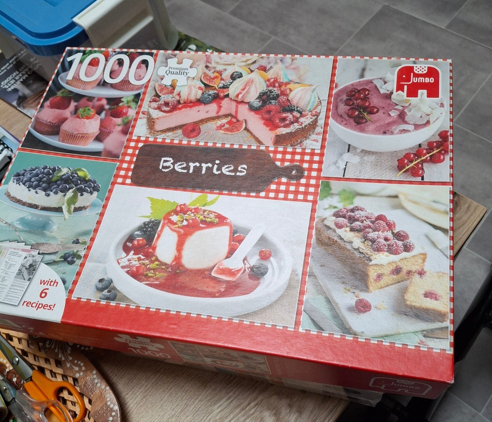 3 Legpuzzels 1000 stukjes -Taartjes -Tulpenvelden met fiets, Ophalen of Verzenden, 500 t/m 1500 stukjes, Zo goed als nieuw, Legpuzzel