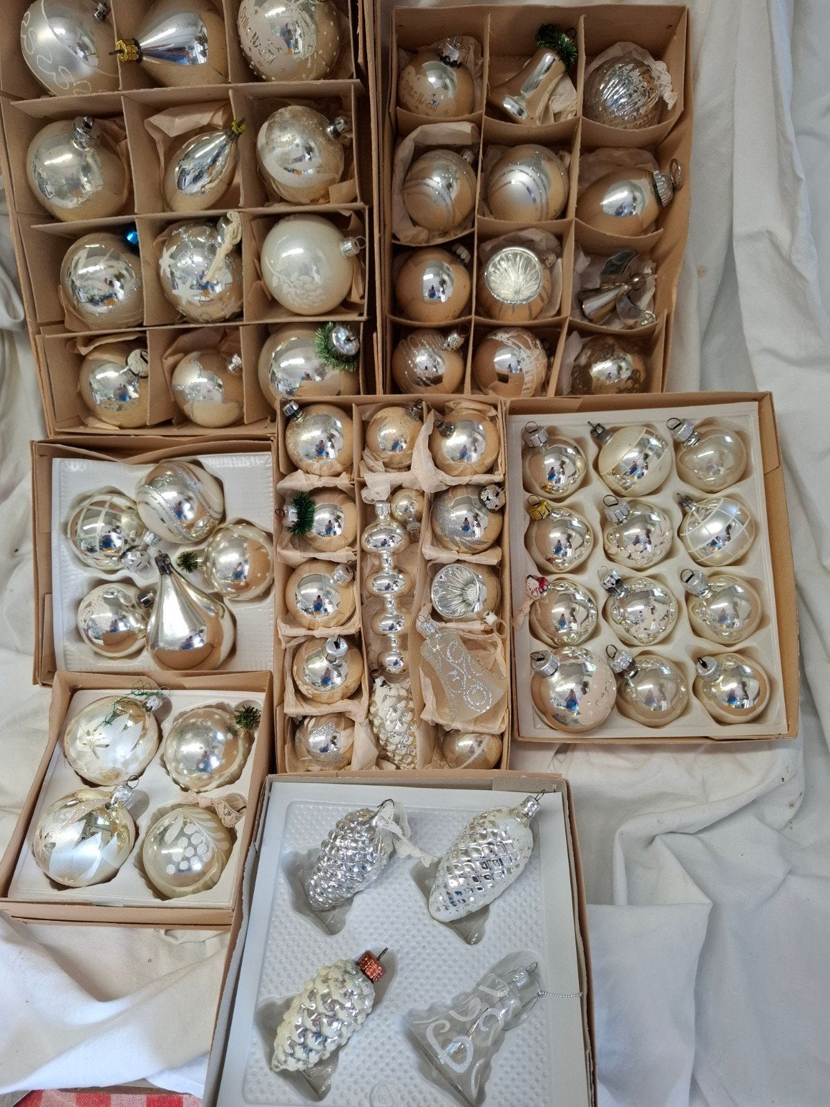 63 oude glazen zilveren kerstballen, Diversen, Kerst, Ophalen of Verzenden