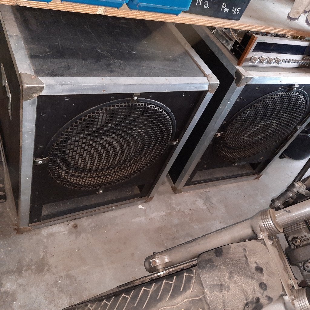 2 stuks eigenbouw 18" subwoofers, Gebruikt, Subwoofer, 120 watt of meer, Ophalen