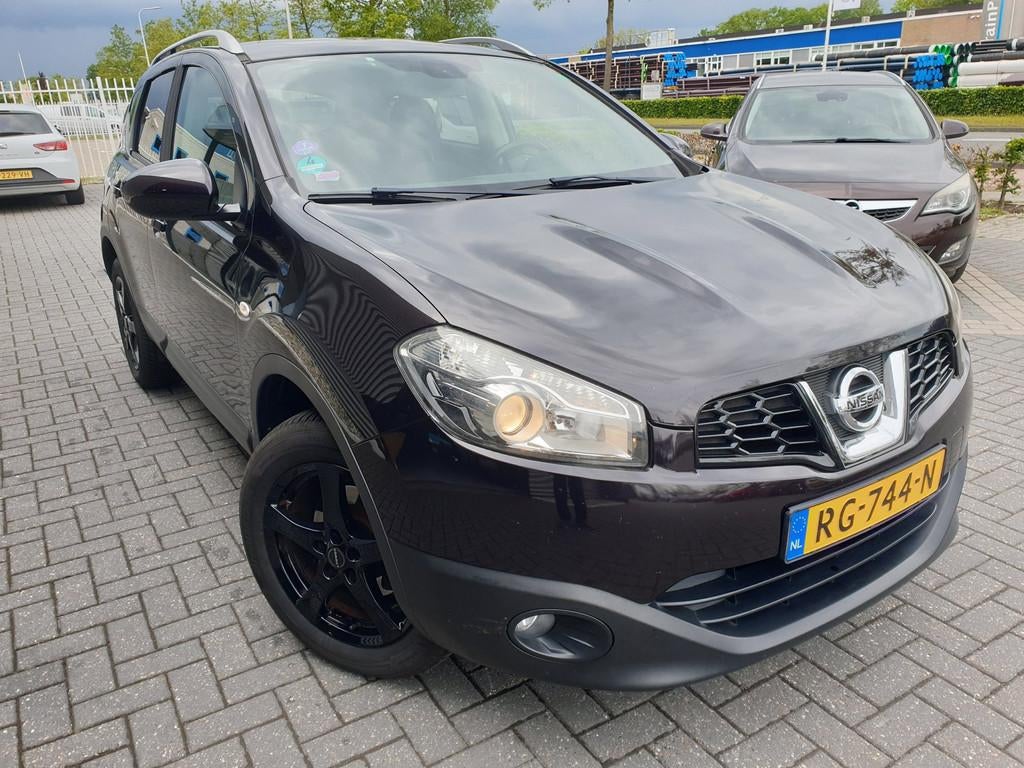 Nissan Qashqai 1.6 Connect Edition panoramadak, Auto's, Nissan, Voorwielaandrijving, Euro 5, Stof, Gebruikt