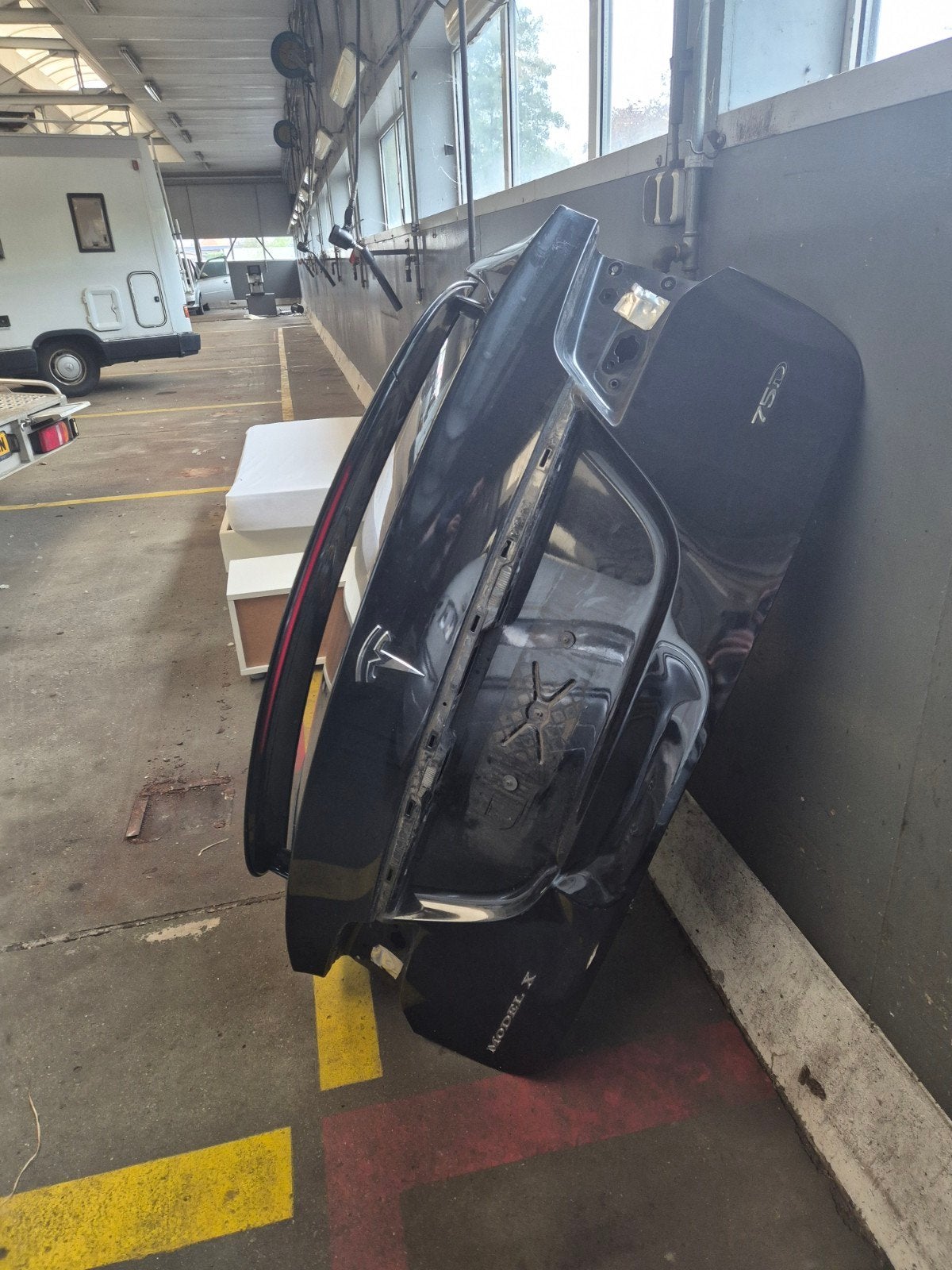 Kofferklep Tesla Model X 2018 Zwart Metallic, Gebruikt, Achterklep, Overige automerken, Ophalen of Verzenden