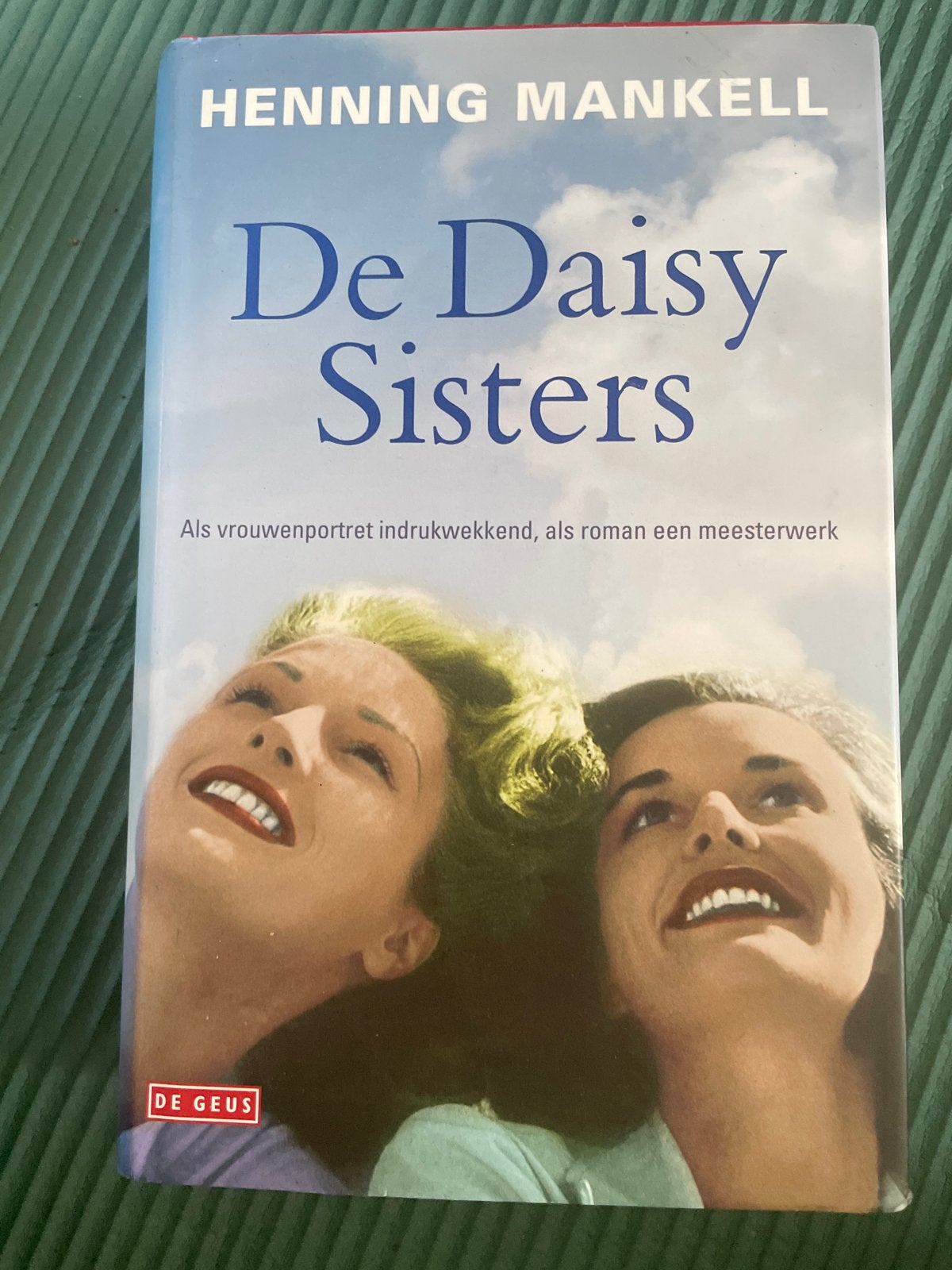 De Daisy Sisters - Henning Mankell (Boek), Ophalen of Verzenden, Gelezen, Europa overig