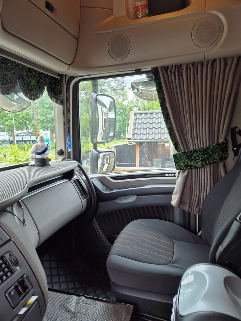 Gordijnen, raamband , en dobbelstenen groen deens pluche, Auto diversen, Ophalen
