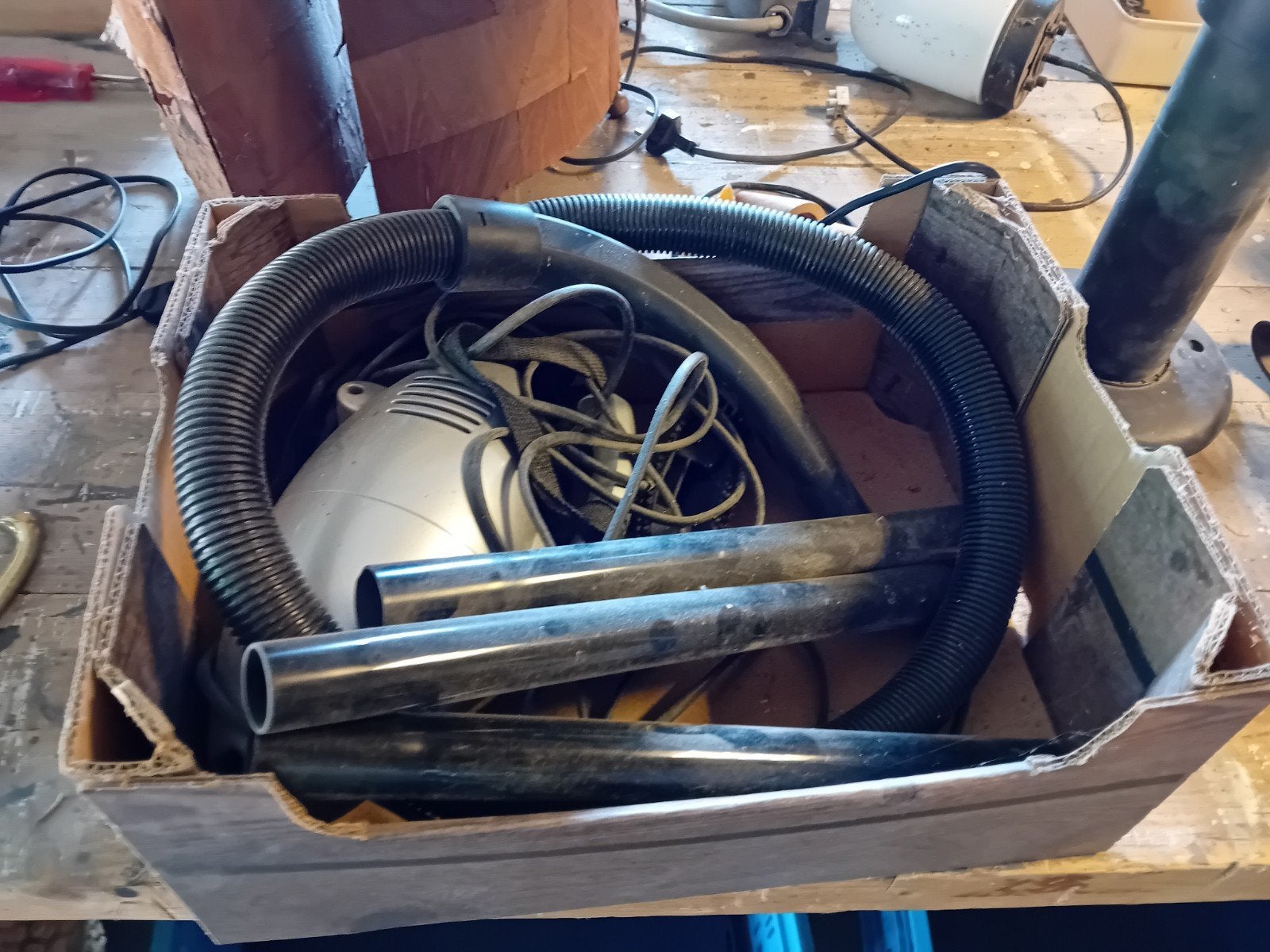 Gebruikte stofzuiger met accessoires, Inclusief accessoires, Gebruikt, Sledestofzuiger, Ophalen