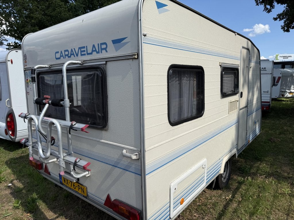 Caravelair Bamba de Luxe 420 VASTBED ZITGROEP VOORTENT, Standaardzit, Overige typen, Koelkast, Bedrijf