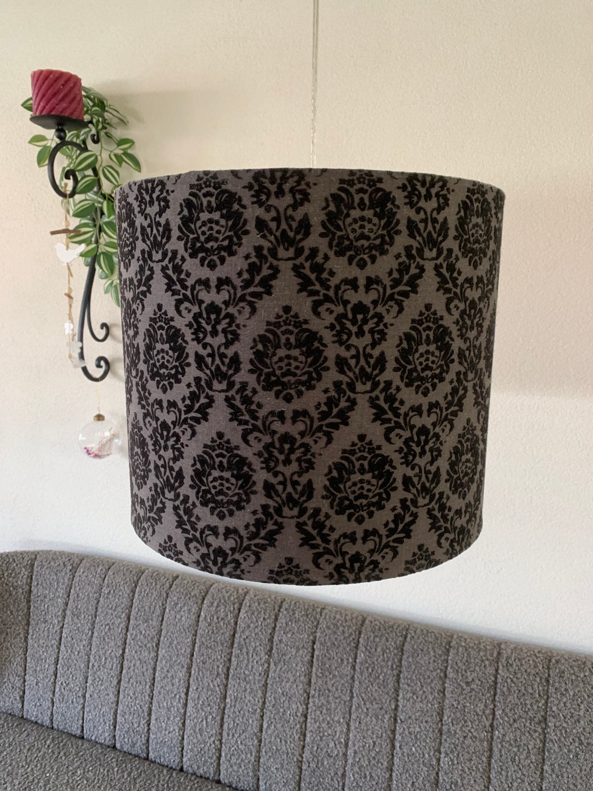 Zwarte hanglamp in leuke barokstof, Ophalen, Gebruikt, Textiel, E27 (groot)