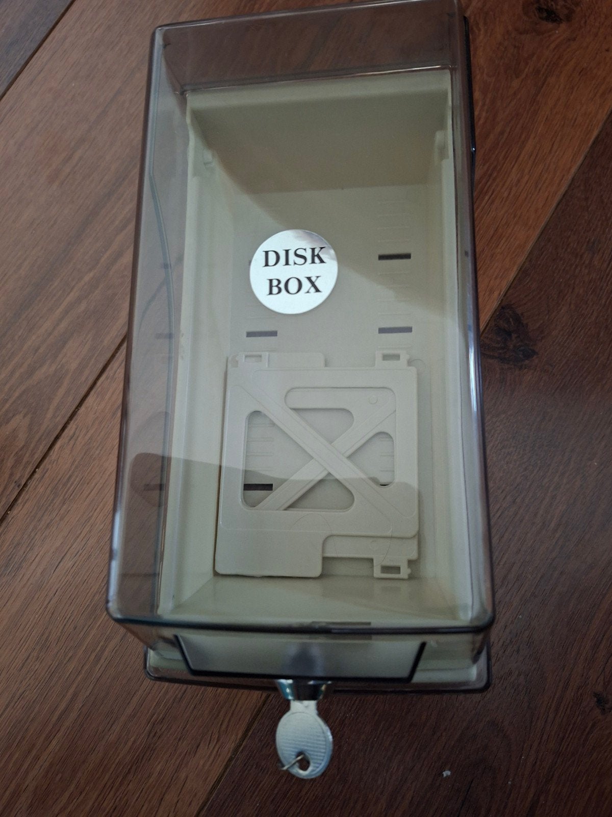 Gratis Vintage Diskette Box met slot - Transparant, Computers en Software, Overige Computers en Software, Ophalen of Verzenden