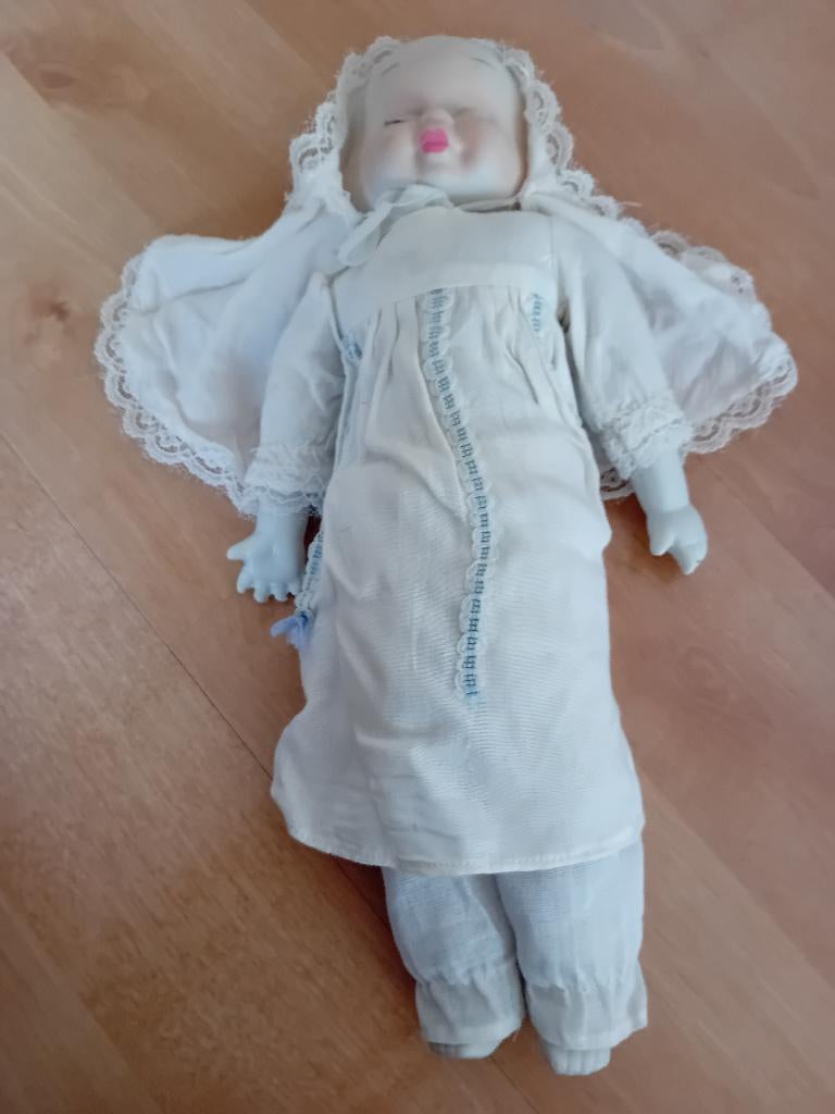Porseleinen pop met drie gezichten (> 50 jaar), ca. 35 cm, Ophalen of Verzenden, Gebruikt, Pop