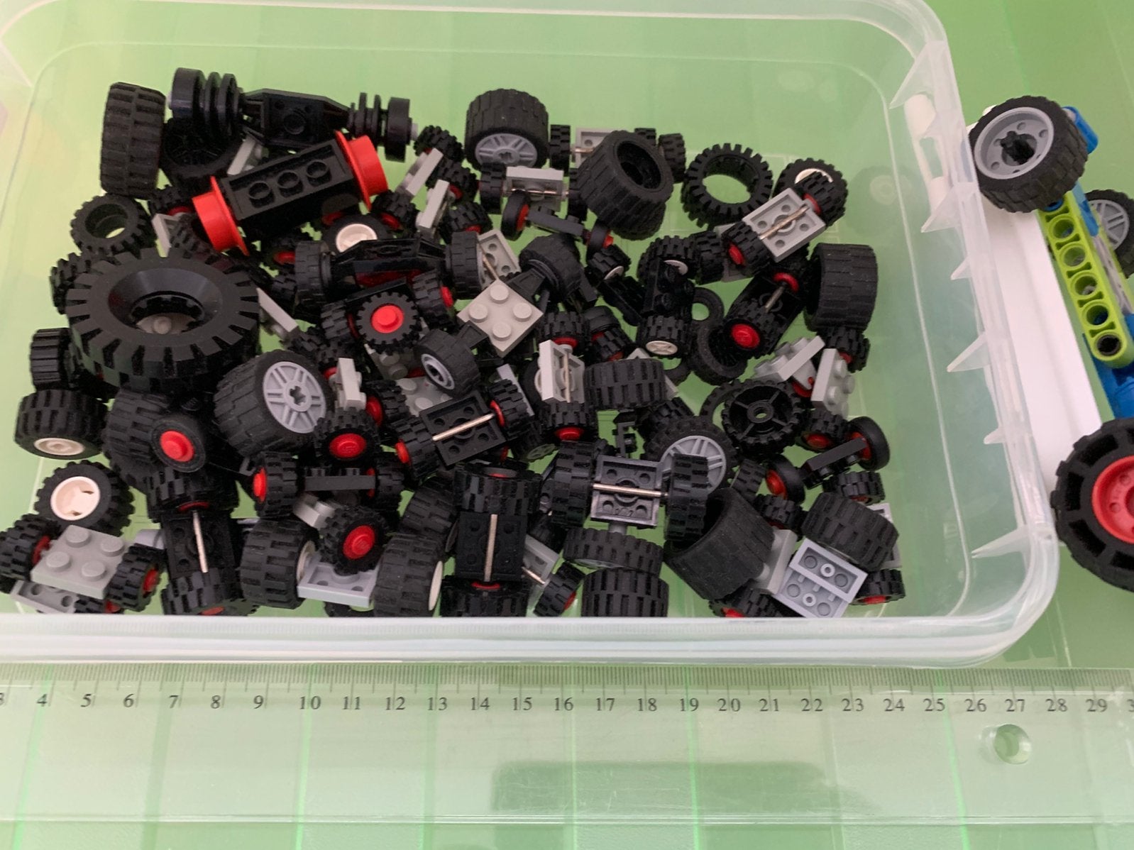 LEGO - groot assortiment wielen en banden- zgan, Ophalen of Verzenden, Zo goed als nieuw