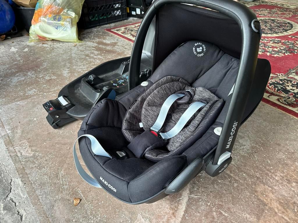 Maxi Cosi met onderstel, Ophalen, Gebruikt, Isofix, 0 t/m 13 kg