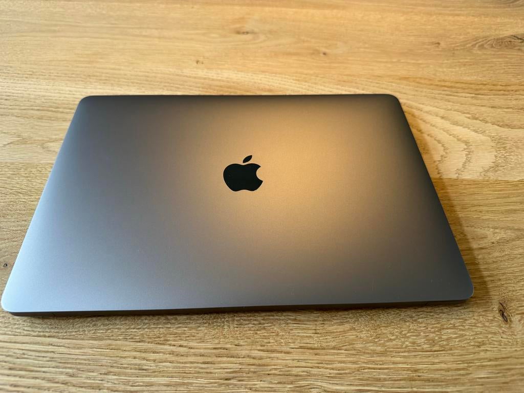 MacBook Pro 2019 - 13 inch - 2,4 GHz i5, Computers en Software, Apple Macbooks, 2 tot 3 Ghz, 8 GB, 13 inch, 512 GB