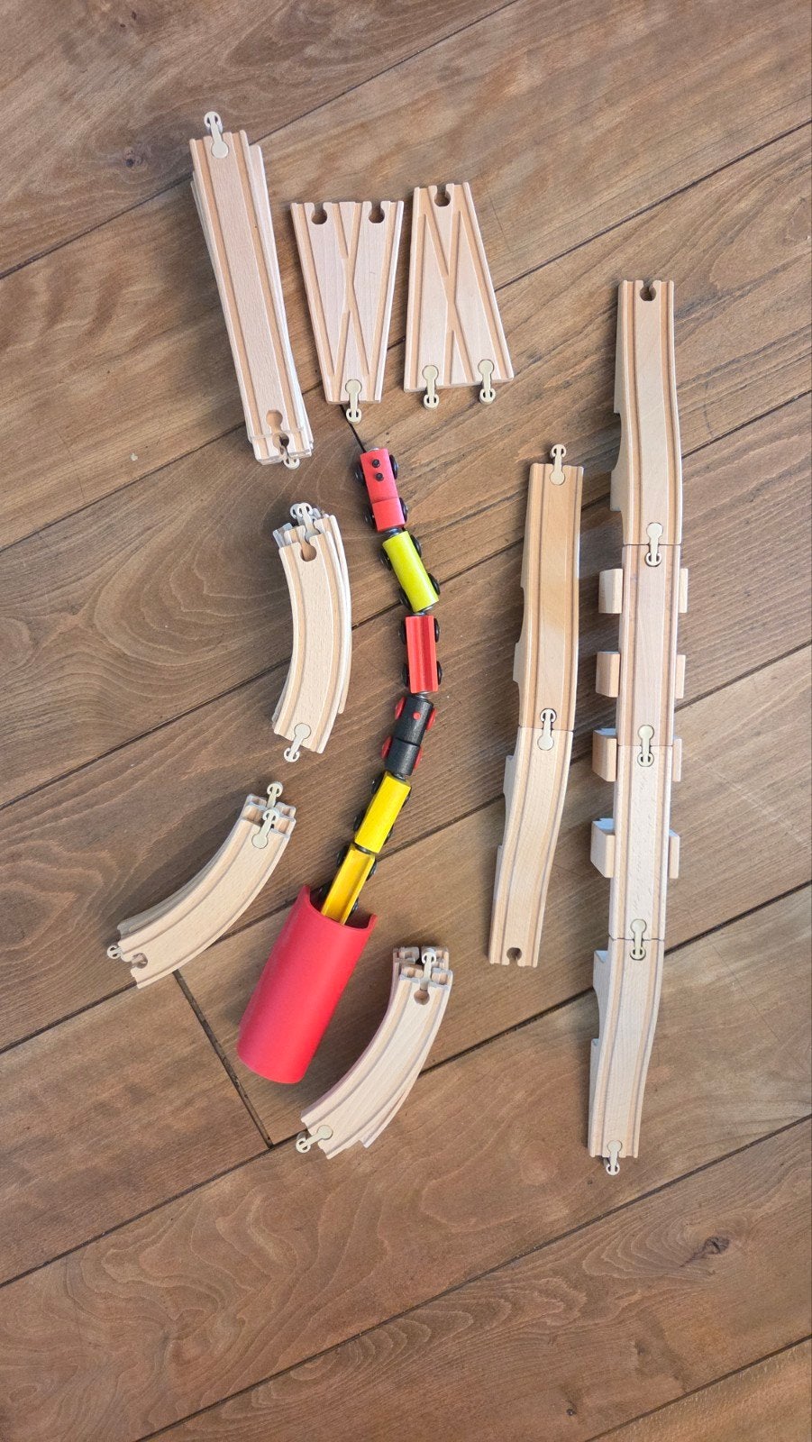 Houten treinbaan met bruggen en trein, Ophalen of Verzenden, Gebruikt, Overige typen