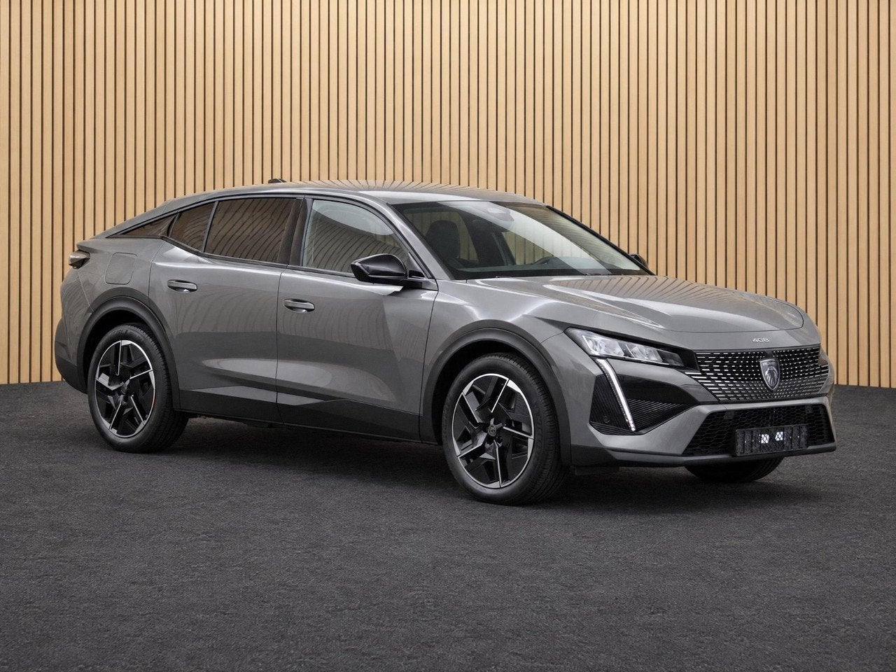 Peugeot 408 e-408 Allure 58 kWh VOORRAAD KORTING (bj 2026), Automaat, Gebruikt, 213 pk, Automatische klimaatregeling