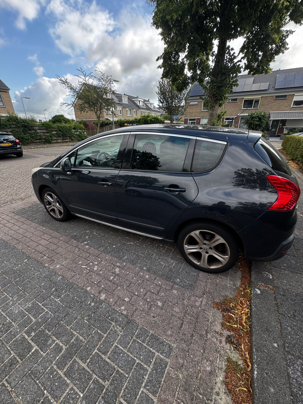 Peugeot 3008 1.6 THP 2010 Grijs (MOTOR DEFECT), Auto's, Voorwielaandrijving, 1434 kg, 14 km/l, 75 €/maand