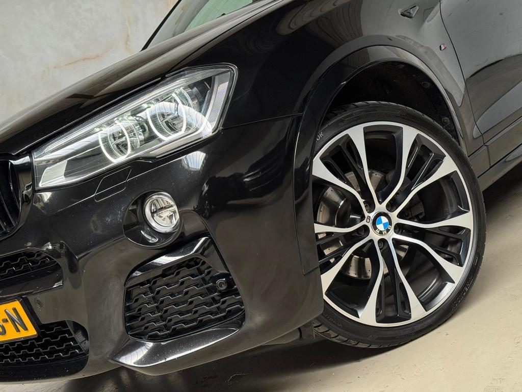 BMW X4 xDrive35d High Executive / M uitgevoerd / Pano / vol, Auto's, BMW, Automaat, 2993 cc, Leder en Stof, Zwart