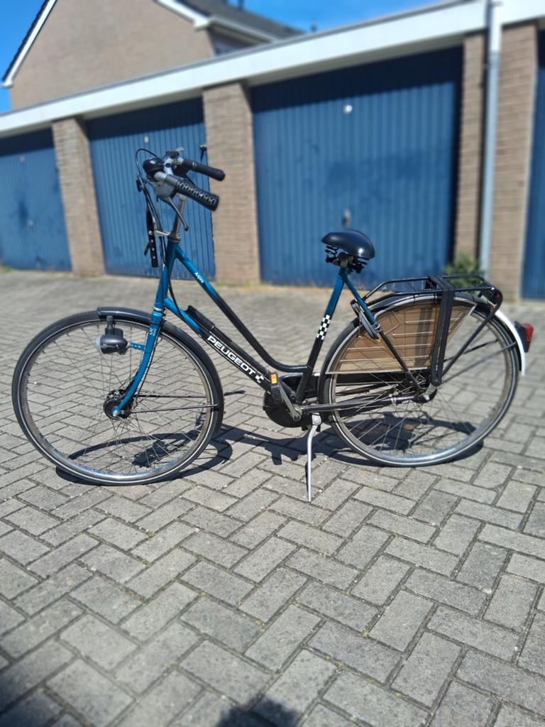 Goed werkende fiets met 3 versnellingen en dynamolichten, Fietsen en Brommers, Fietsen | Dames | Damesfietsen, Ophalen of Verzenden