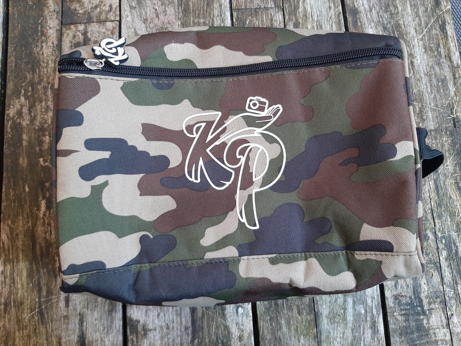 Camo toilettas/etui met KP-logo knolpower, Ophalen of Verzenden, Gebruikt, Overige kleuren, Heer of Dame