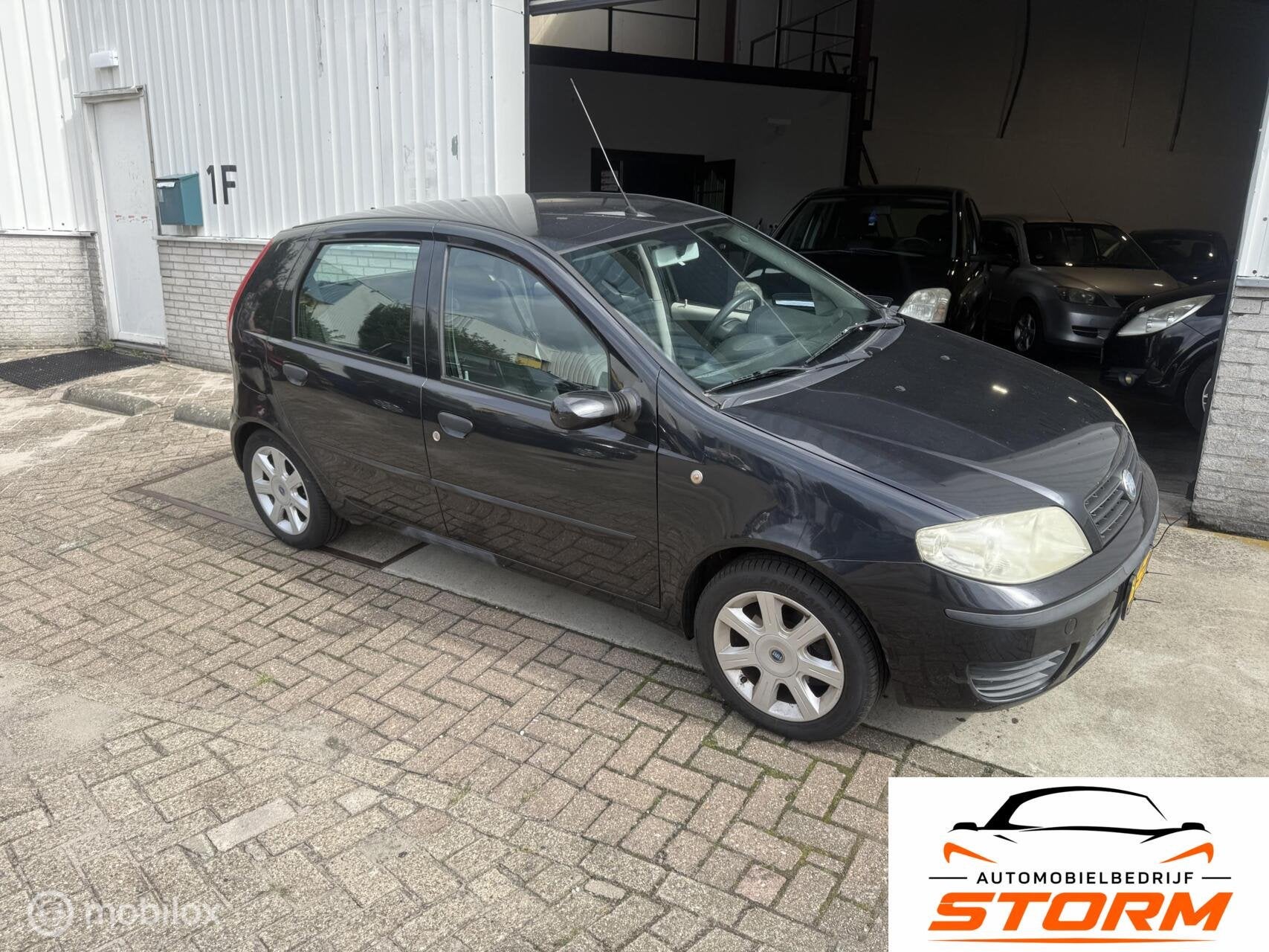 Fiat Punto 1.4- 16V Dynamic, Auto's, Voorwielaandrijving, 400 kg, Zwart, Origineel Nederlands