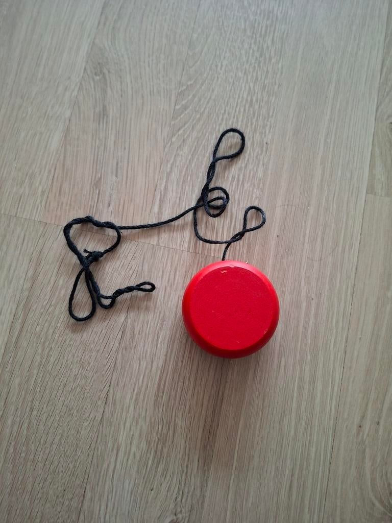 2 Houten Jojo's - Klassiek Speelgoed, Ophalen of Verzenden, Gebruikt, Jongen of Meisje