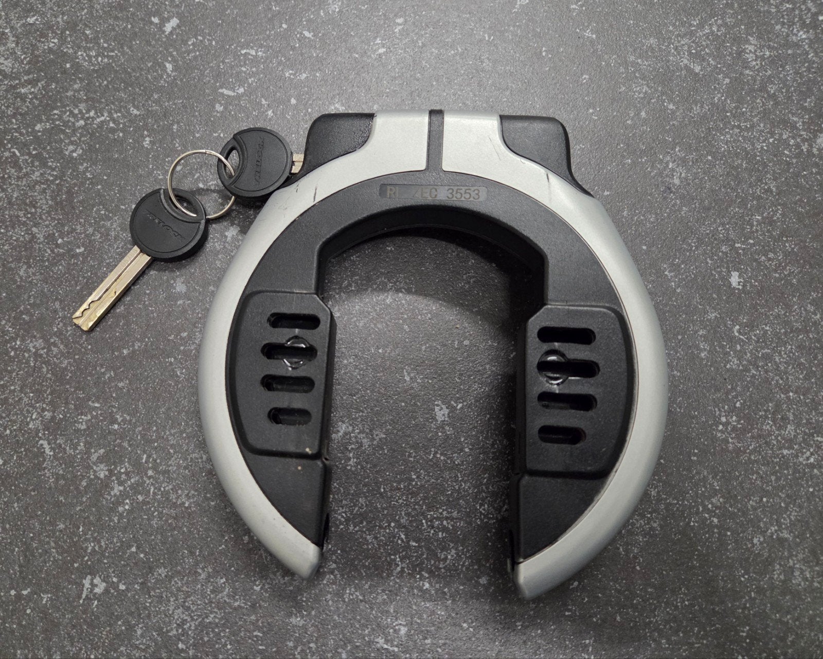 Trelock RS451 Ringslot met twee sleutels - Gebruikt, Ophalen of Verzenden, Ringslot
