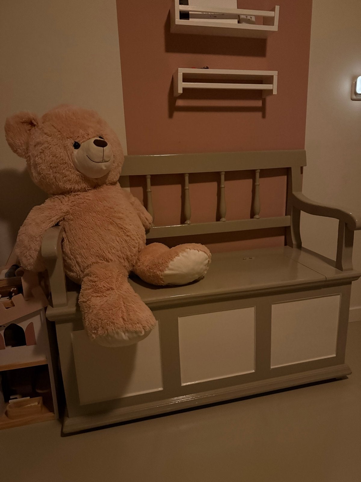 Houten bankje met opbergruimte, Ophalen, Gebruikt, Twee, Overige kleuren