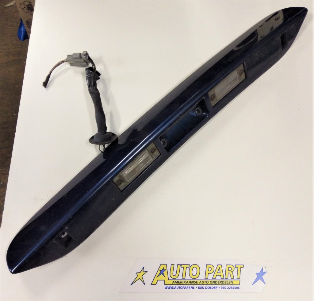 Chrysler Voyager achterklep hendel met schakelaar 2001-2007, Gebruikt, PO Box 21-8004 | Auburn Hills, MI 48321-8004, Achterklep