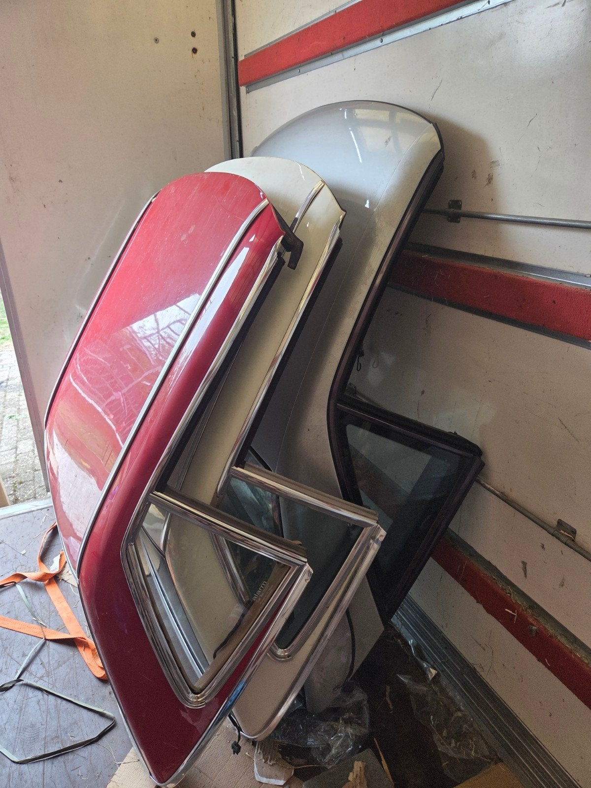 Mercedes-Benz SL280 Hardtop (2x) met loslatende bekleding, Auto-onderdelen, Ophalen of Verzenden, Voor, Mercedes-Benz, Bumper