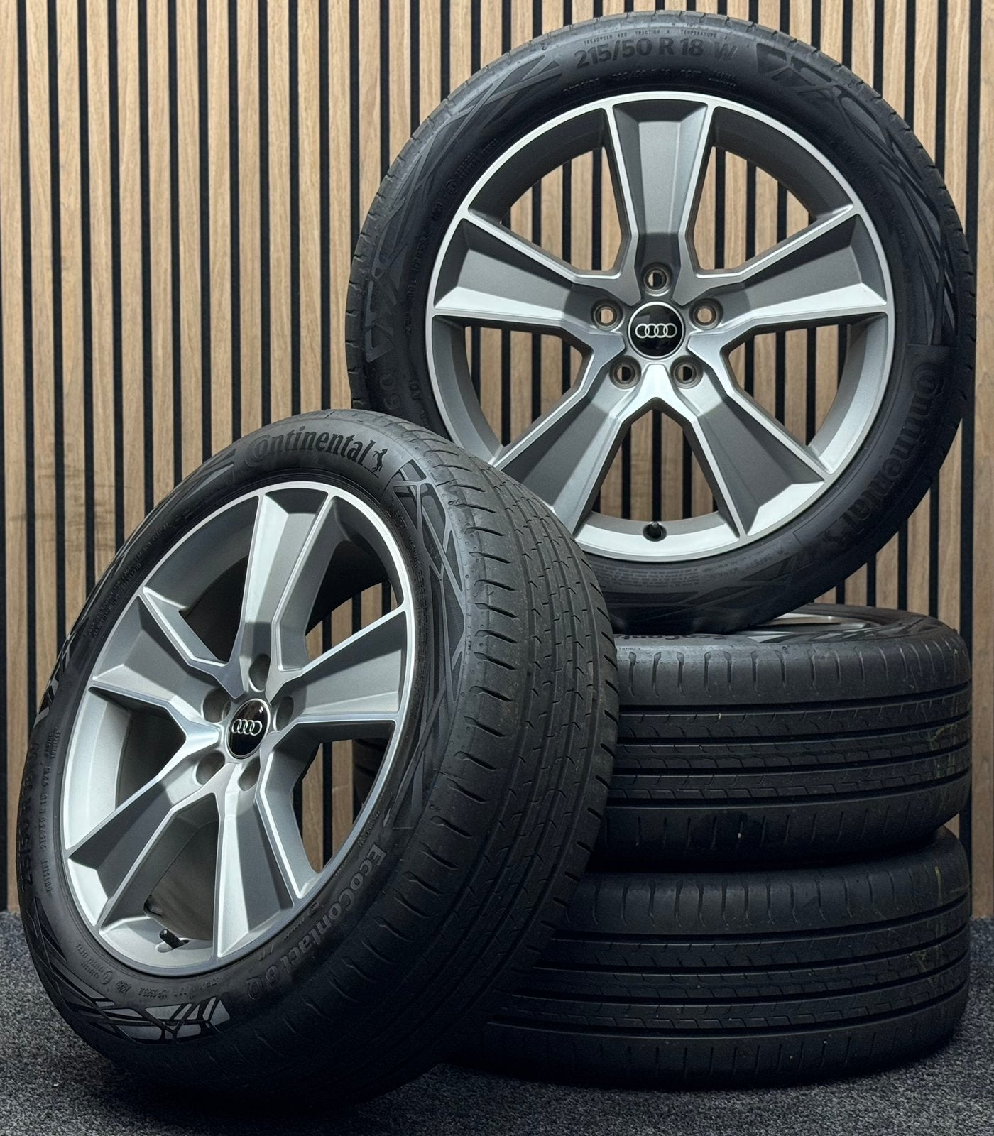 Originele 18 inch Audi Q2 5x112 ET40 215/50/18 Continental, Auto-onderdelen, Banden en Velgen, Ophalen, 18 inch, 215 mm, .