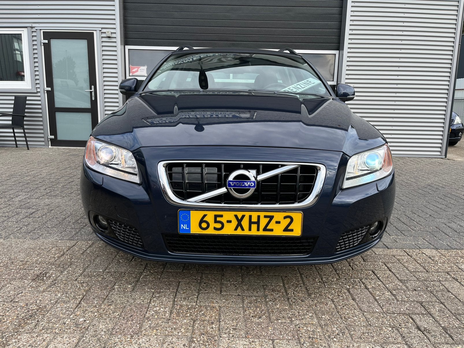 Volvo V70 T4 132KW LIMITED EDITION BJ 2012 Blauw, Voorwielaandrijving, 15 km/l, 4 cilinders, Handgeschakeld