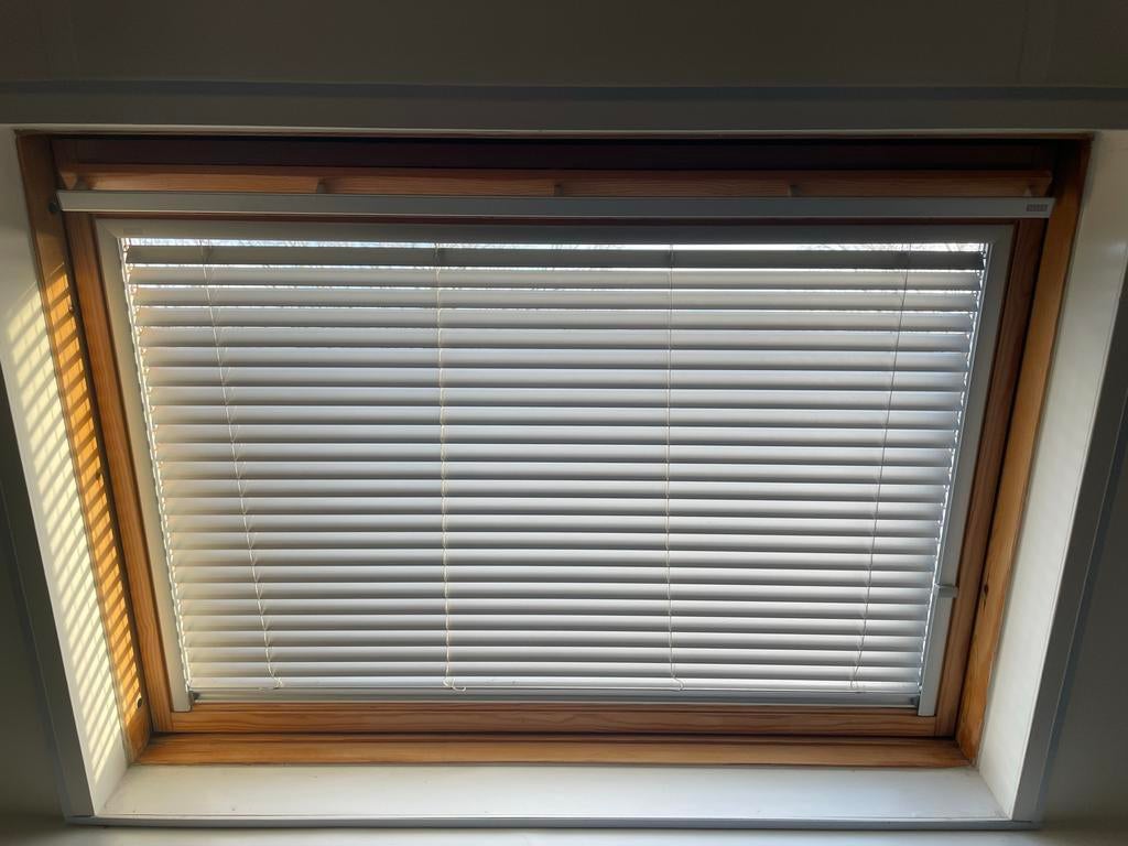 Velux dakraam lamellen GGL 804  2 stuks, Gebruikt, Wit, 100 tot 150 cm, 50 tot 100 cm