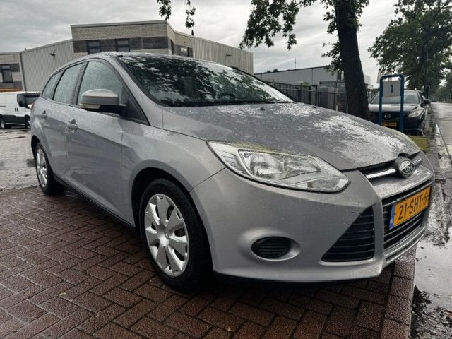 Ford FOCUS Wagon 1.6 TDCI Trend Airco,Navigatie EXPORT PRIJS, Auto's, Ford, Euro 5, Stof, Gebruikt, 4 cilinders