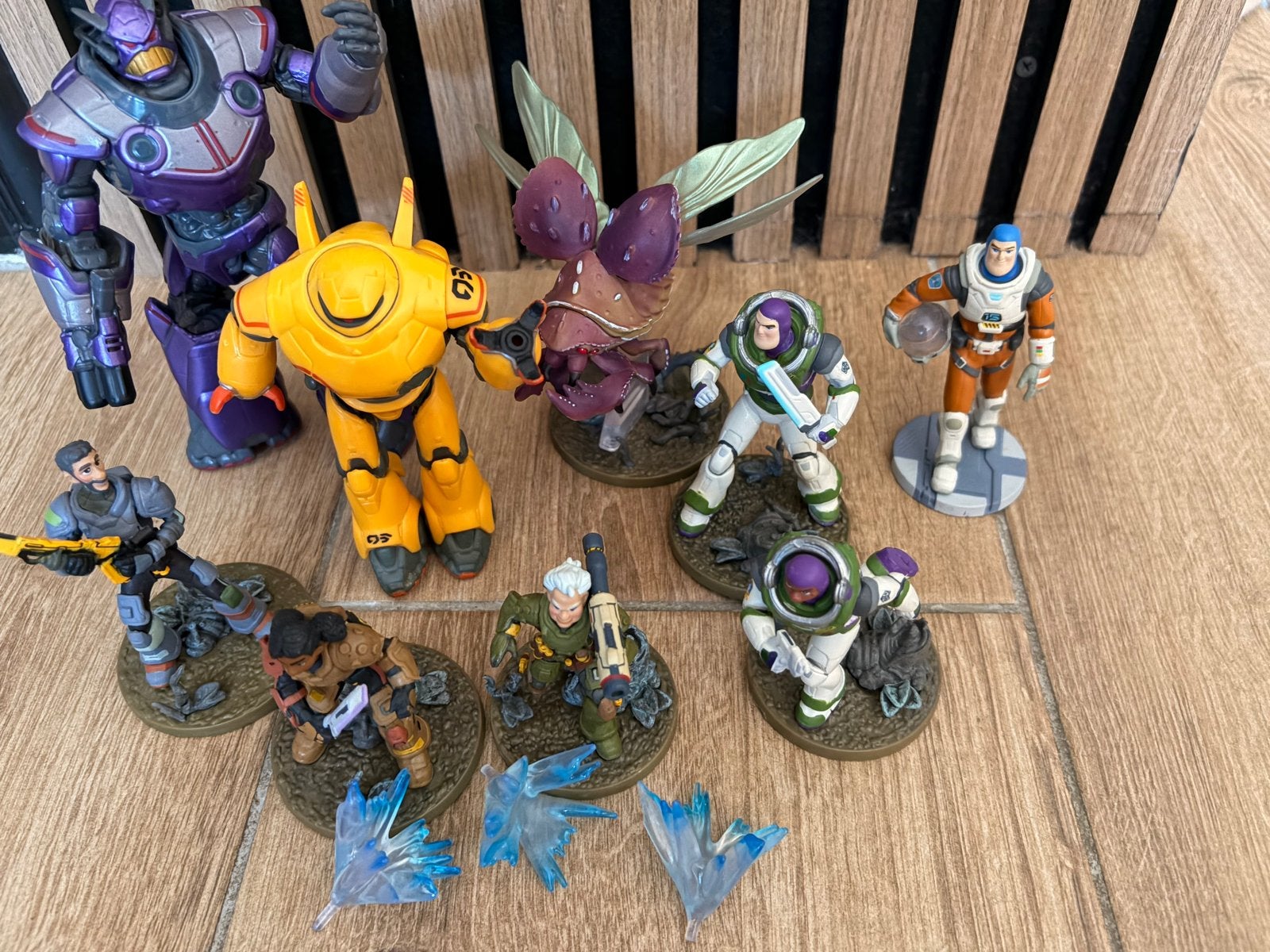 Buzz Lightyear verzamelpoppen set - Disneyland Parijs, Kinderen en Baby's, Speelgoed | Actiefiguren, Ophalen of Verzenden, Zo goed als nieuw