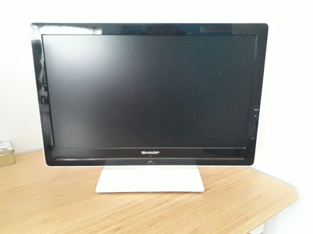 TV 22 inch, gratis, Gebruikt, 50 Hz, Ophalen of Verzenden, 40 tot 60 cm