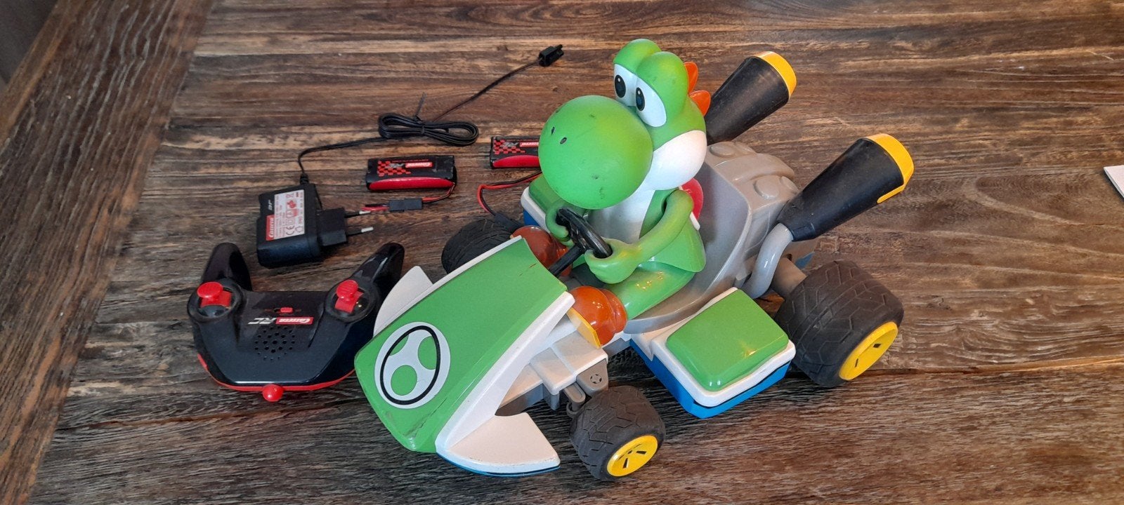 Carrera Mario kart Yoshi 1:16 met geluid, Elektro, Gebruikt, Ophalen of Verzenden, RTR (Ready to Run)
