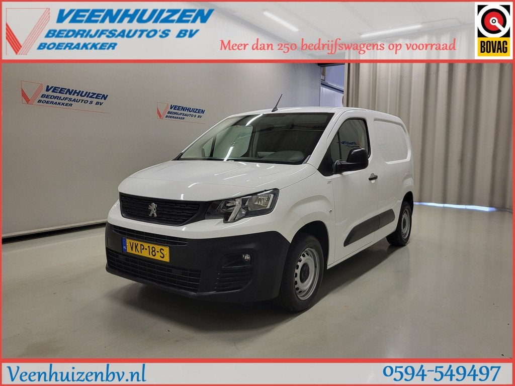 Peugeot Partner 1.2PureTech 111pk Benzine! (bj 2021), Auto's, Bestelauto's, Bedrijf, Te koop, Airconditioning, Boordcomputer, Centrale vergrendeling