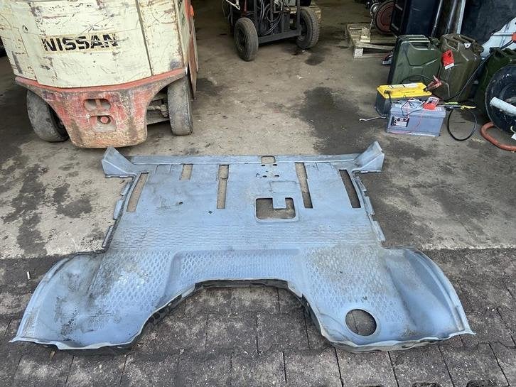 Iveco daily vloermat, Auto-onderdelen, Interieur en Bekleding, Niet ingevuld, Gebruikt, Overige automerken, Niet ingevuld