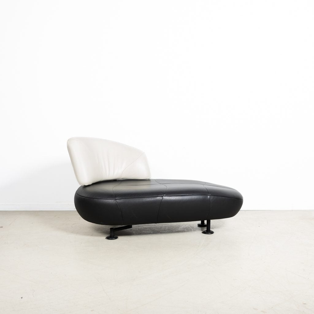 Leolux Kikko Chaise Longue Fauteuil Wit/Zwart Leer, Niet ingevuld, Zo goed als nieuw, Niet ingevuld, Niet ingevuld